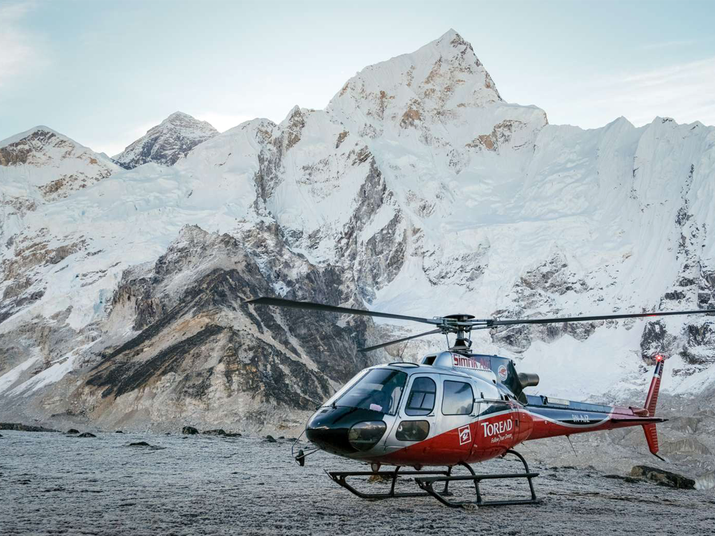 Heli-Everest Flight with Champagne breakfast at the foot of Mount Everest