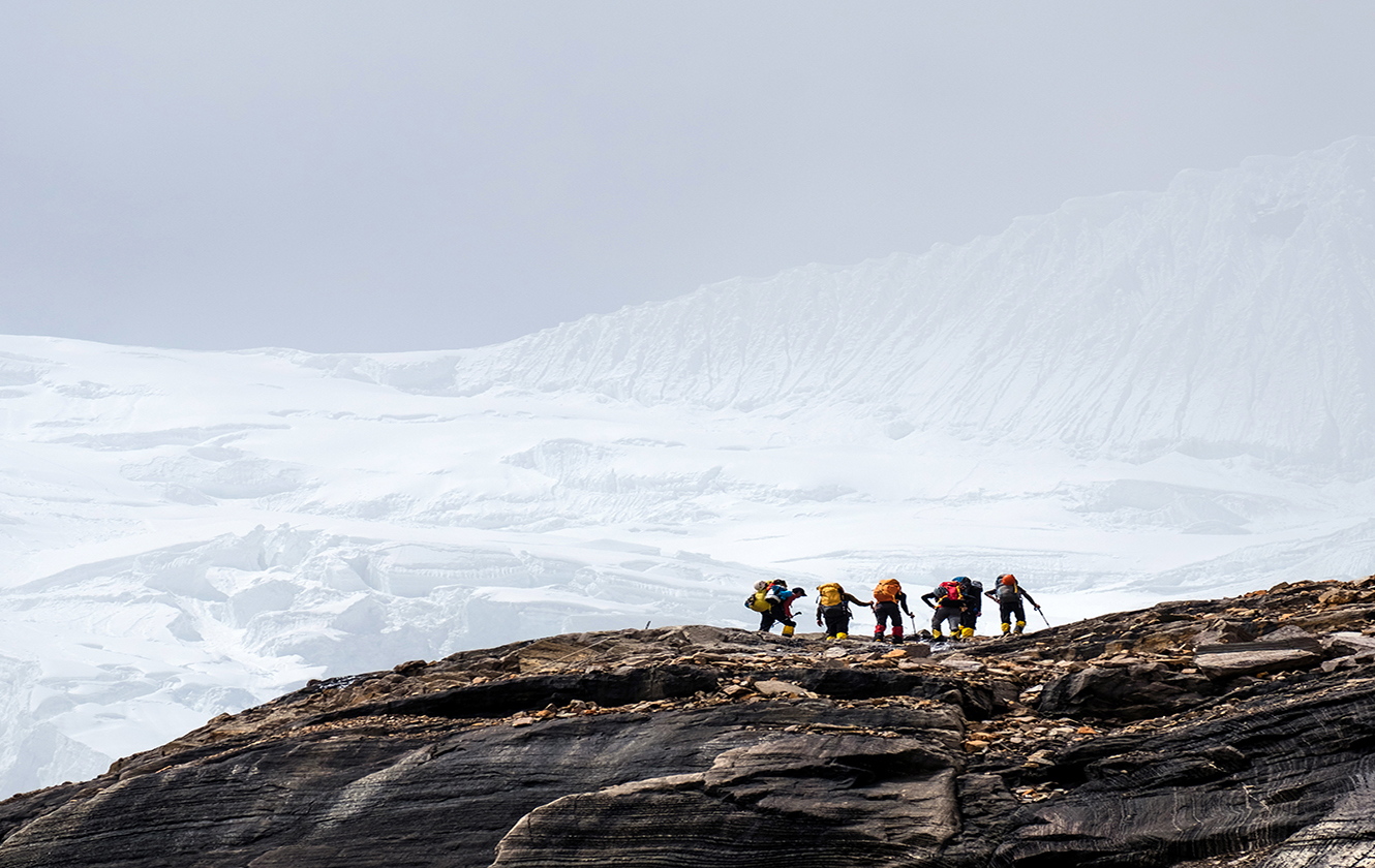 PISANG PEAK (6,091 m / 19,978 ft.)